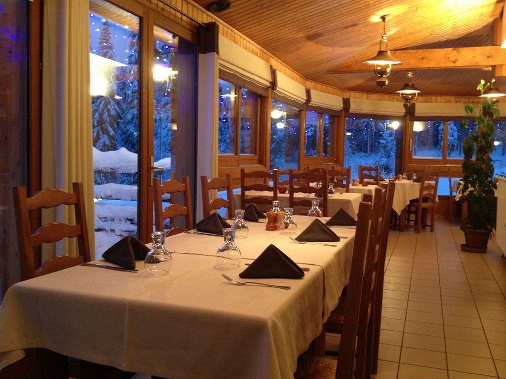 Auberge De La Croix Perrin Lans-en-Vercors Exterior photo